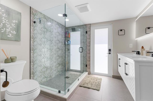 612 SE 10th Avenue, Deerfield Beach, FL 33441