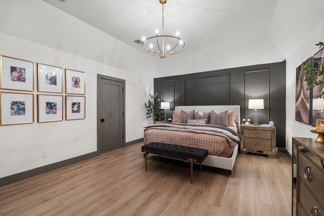 40 Wellington Court, Sugar Land, TX 77478