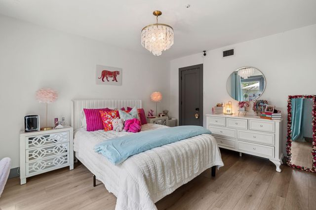 40 Wellington Court, Sugar Land, TX 77478