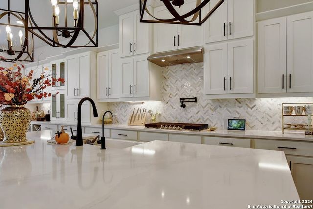 120 Wild Rose Hill, Boerne, TX 78006