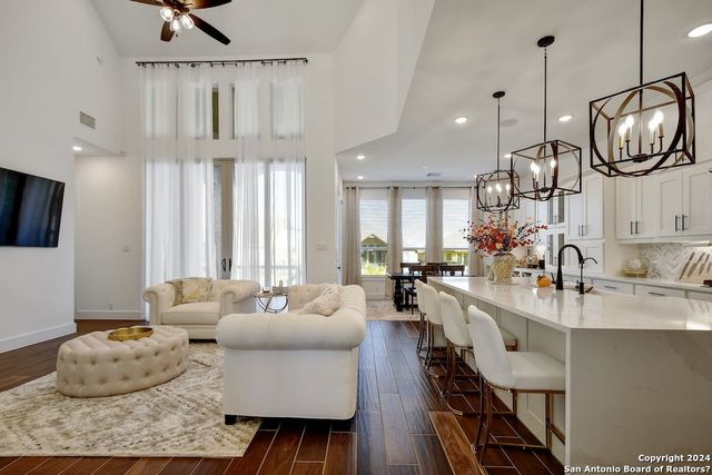 120 Wild Rose Hill, Boerne, TX 78006