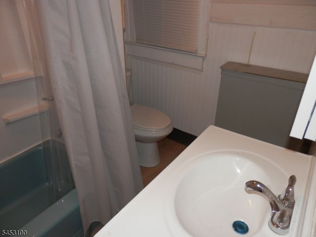 109 E Munsell Ave 1, Linden City, NJ 07036