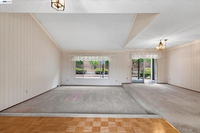 1152 Easley Dr, Clayton, CA 94517