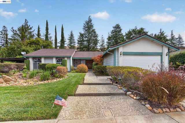 1152 Easley Dr, Clayton, CA 94517