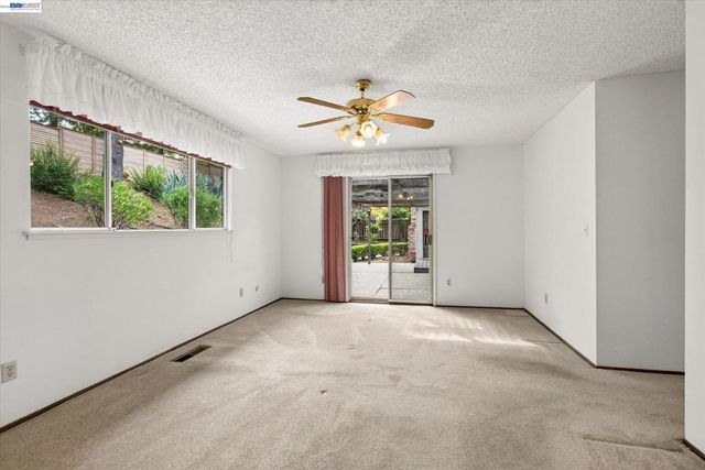 1152 Easley Dr, Clayton, CA 94517