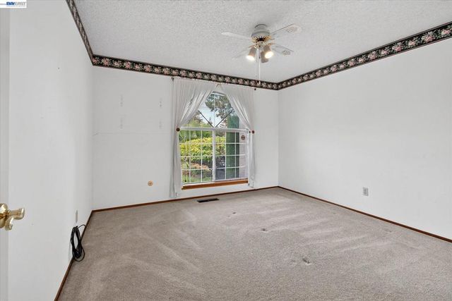 1152 Easley Dr, Clayton, CA 94517
