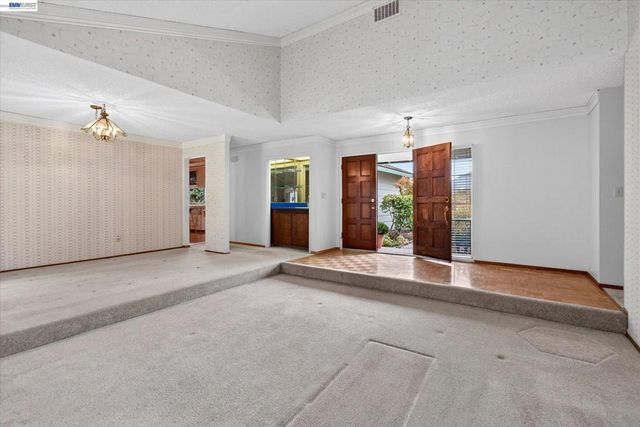 1152 Easley Dr, Clayton, CA 94517