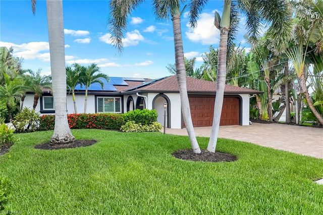4911 Esplanade ST, Bonita Springs, FL 34134