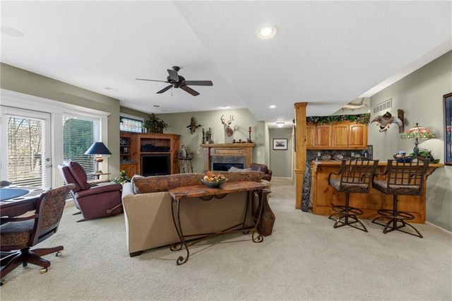 21304 E 37th Terrace Court S, Independence, MO 64057