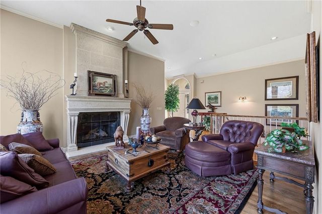 21304 E 37th Terrace Court S, Independence, MO 64057