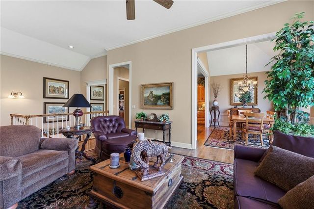 21304 E 37th Terrace Court S, Independence, MO 64057