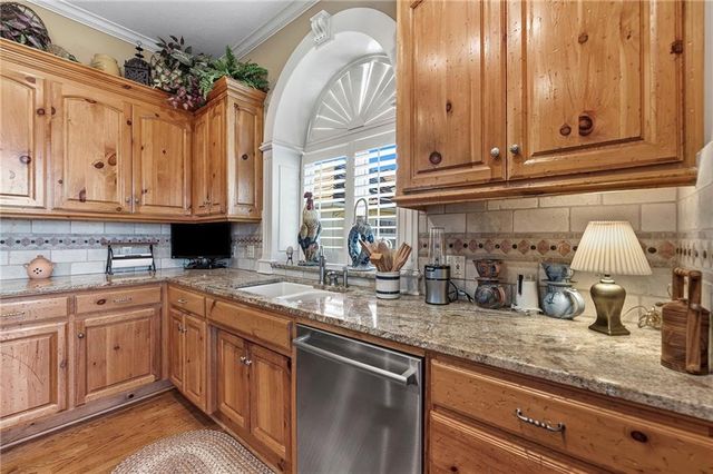 21304 E 37th Terrace Court S, Independence, MO 64057