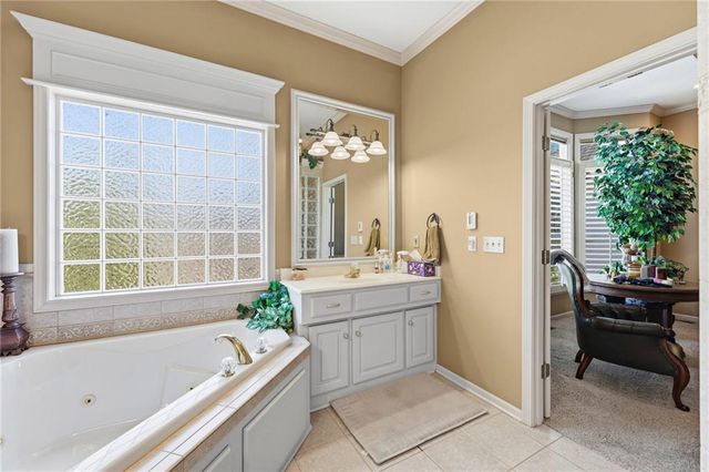 21304 E 37th Terrace Court S, Independence, MO 64057