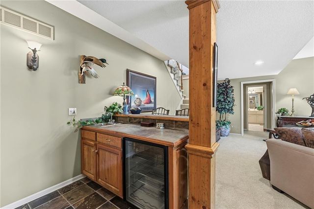 21304 E 37th Terrace Court S, Independence, MO 64057