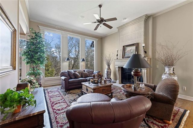 21304 E 37th Terrace Court S, Independence, MO 64057