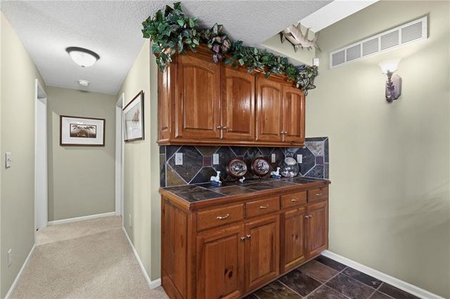 21304 E 37th Terrace Court S, Independence, MO 64057