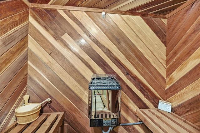 21304 E 37th Terrace Court S, Independence, MO 64057