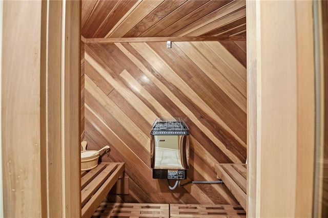 21304 E 37th Terrace Court S, Independence, MO 64057