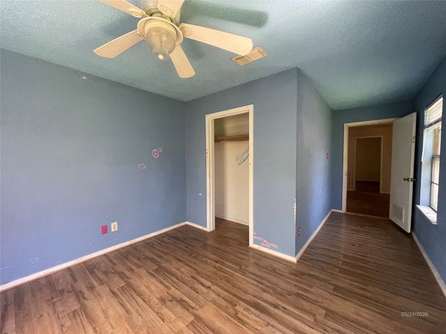 1100 Poe Street, Azle, TX 76020