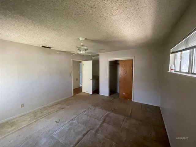 1100 Poe Street, Azle, TX 76020