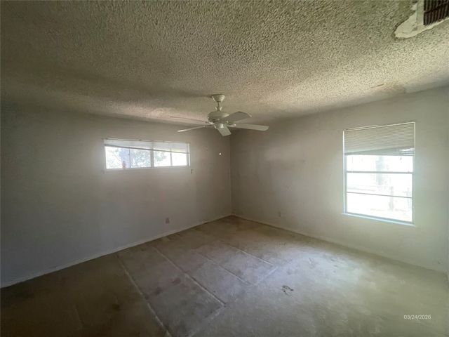 1100 Poe Street, Azle, TX 76020