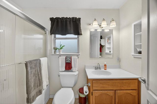 6113 Kifisia Way, Fair Oaks, CA 95628