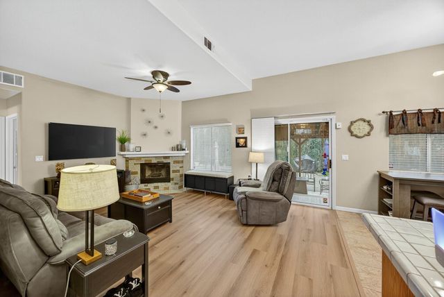 6113 Kifisia Way, Fair Oaks, CA 95628