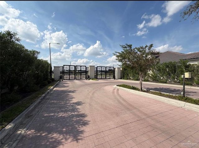 3000 W Dupont Lane, Edinburg, TX 78539