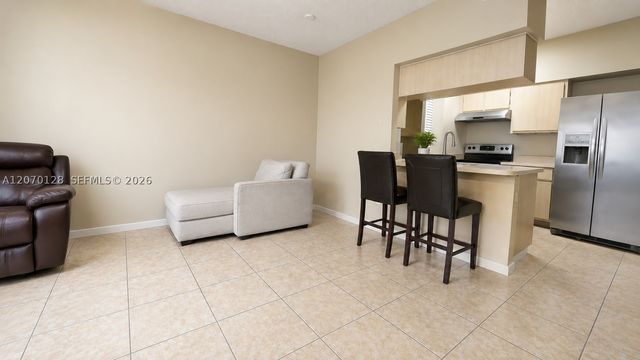 18332 NW 68th Ave H, Hialeah, FL 33015