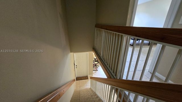 18332 NW 68th Ave H, Hialeah, FL 33015