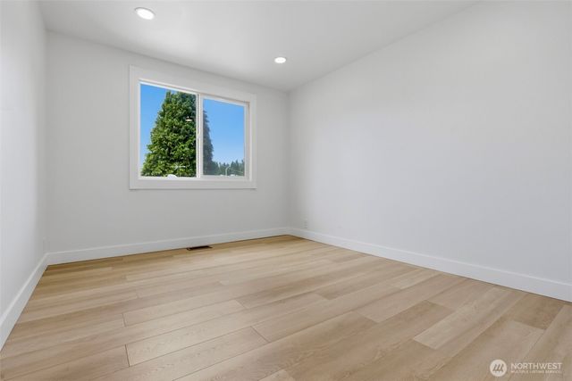814 NE 185th Street, Shoreline, WA 98155