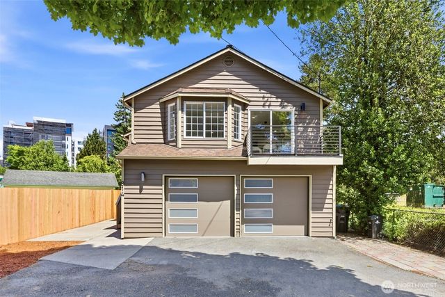 814 NE 185th Street, Shoreline, WA 98155