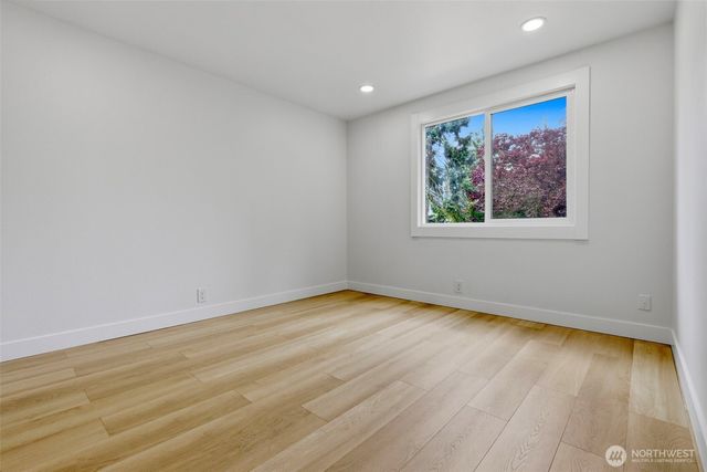 814 NE 185th Street, Shoreline, WA 98155