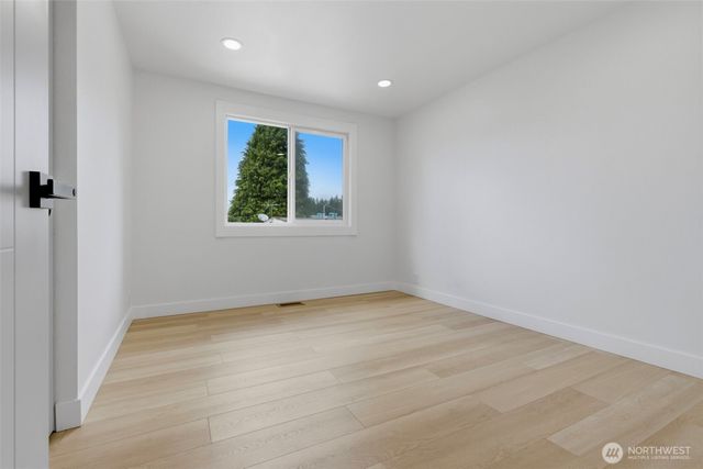 814 NE 185th Street, Shoreline, WA 98155