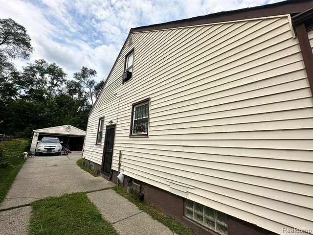 20027 Chapel Street, Detroit, MI 48219