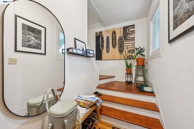 5227 LOCKSLEY AVENUE, Oakland, CA 94618