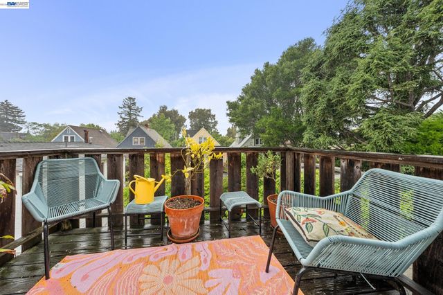 5227 LOCKSLEY AVENUE, Oakland, CA 94618