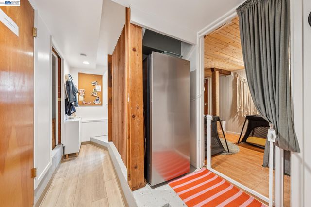 5227 LOCKSLEY AVENUE, Oakland, CA 94618