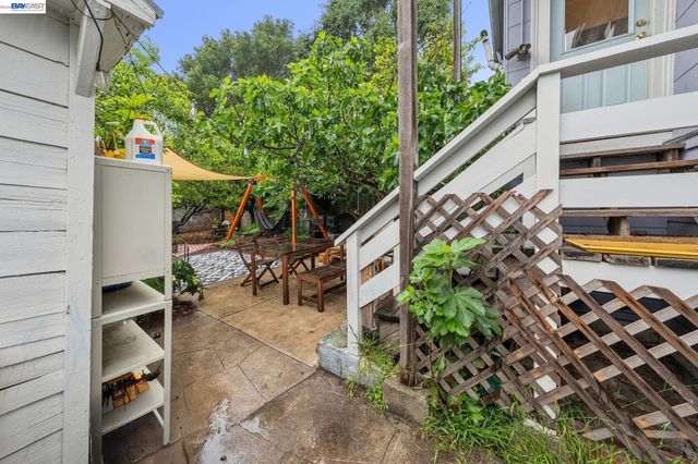 5227 LOCKSLEY AVENUE, Oakland, CA 94618