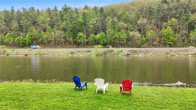 98 Wisconsin Drive, Chenango, NY 13901
