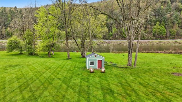 98 Wisconsin Drive, Chenango, NY 13901