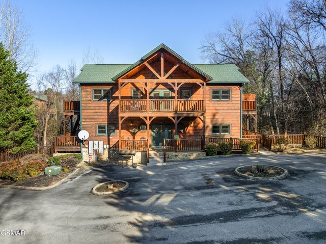 204 Dogwood Point Way, Gatlinburg, TN 37738