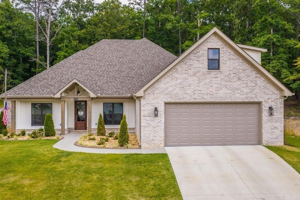 5192 Peace Lane, Alexander, AR 72002