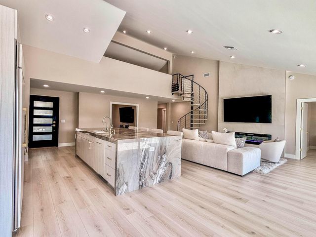 228 Ridge Road, Jupiter, FL 33477