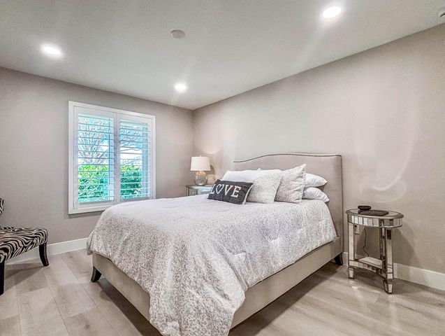 228 Ridge Road, Jupiter, FL 33477