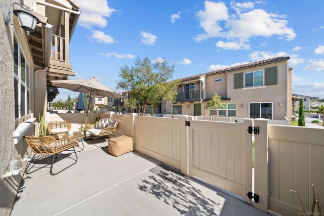 39392 Corvina Ln, Temecula, CA 92591