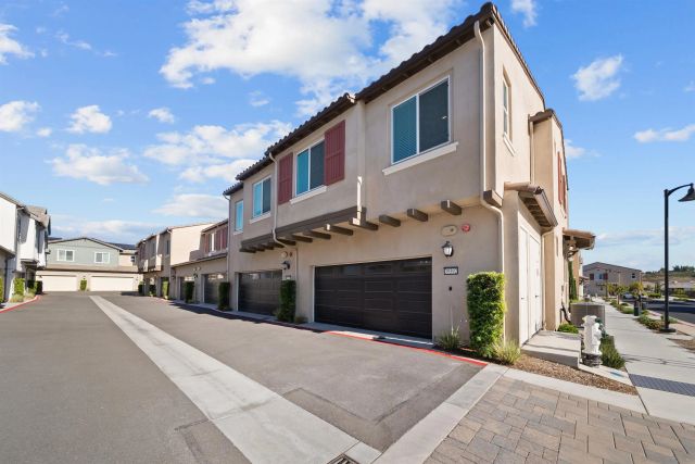 39392 Corvina Ln, Temecula, CA 92591