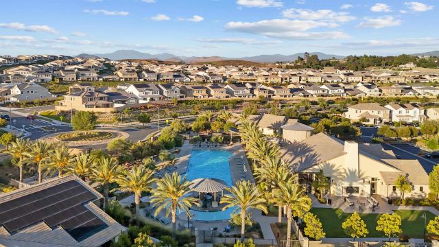 39392 Corvina Ln, Temecula, CA 92591