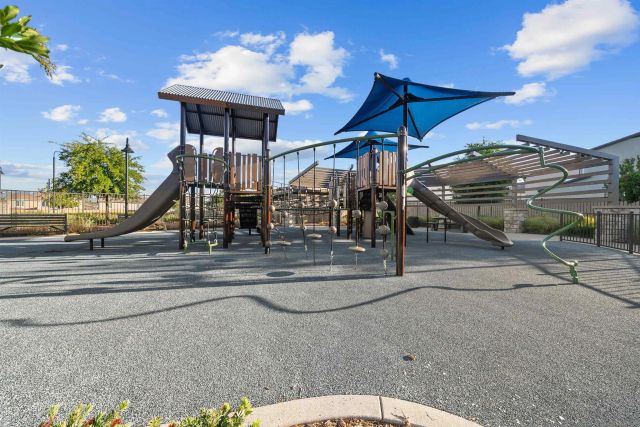 39392 Corvina Ln, Temecula, CA 92591