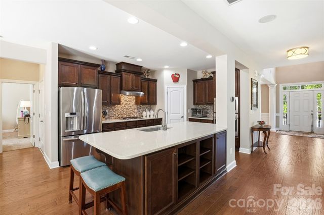 2020 Madeira Circle, Waxhaw, NC 28173